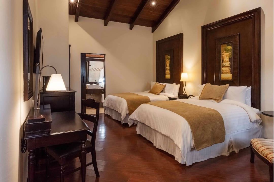 Delux_doble_Camino_Real_Antigua_GL-1