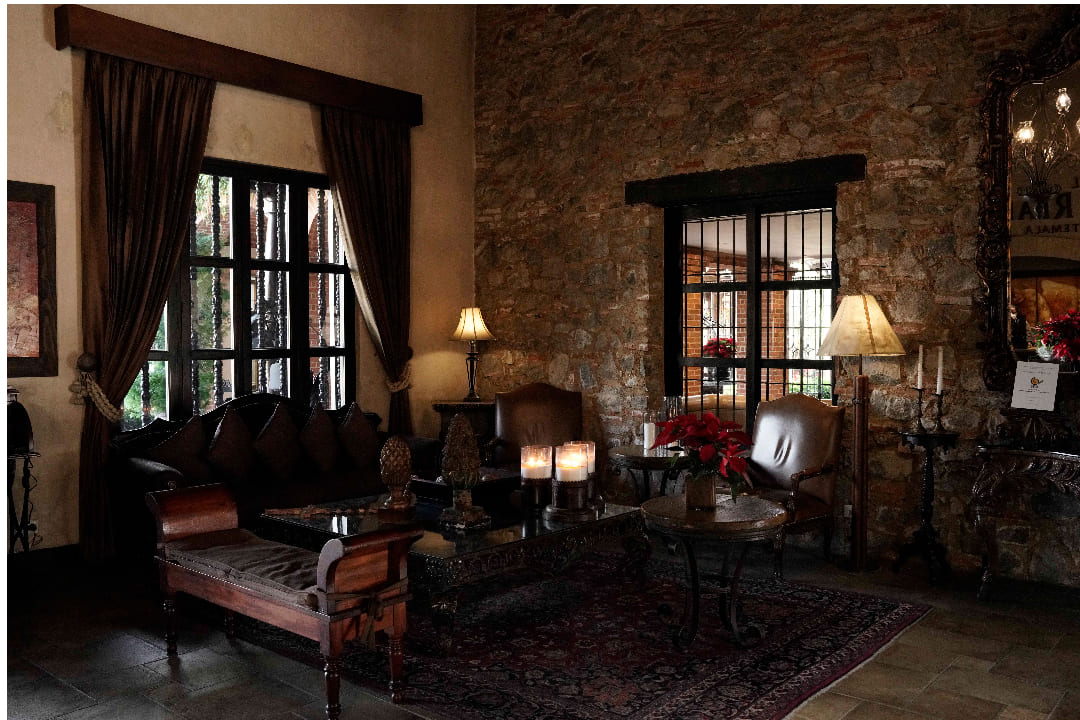 Lobby_Camino_Real_Antigua_GL-1