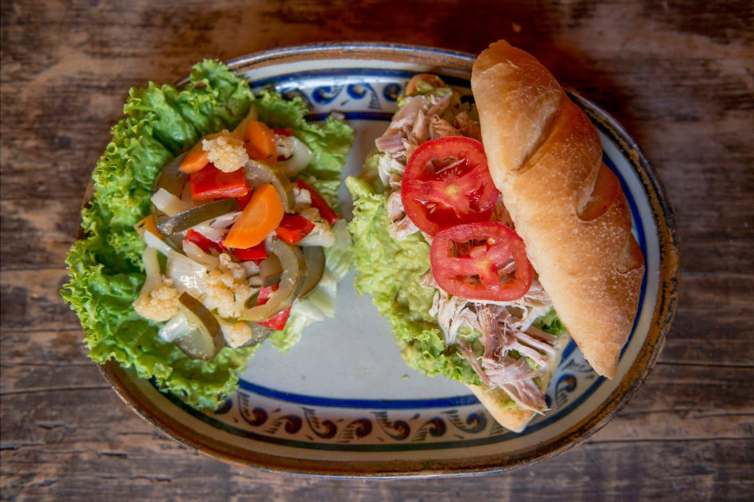 Fonda_Calle_Real_pan_GL-1