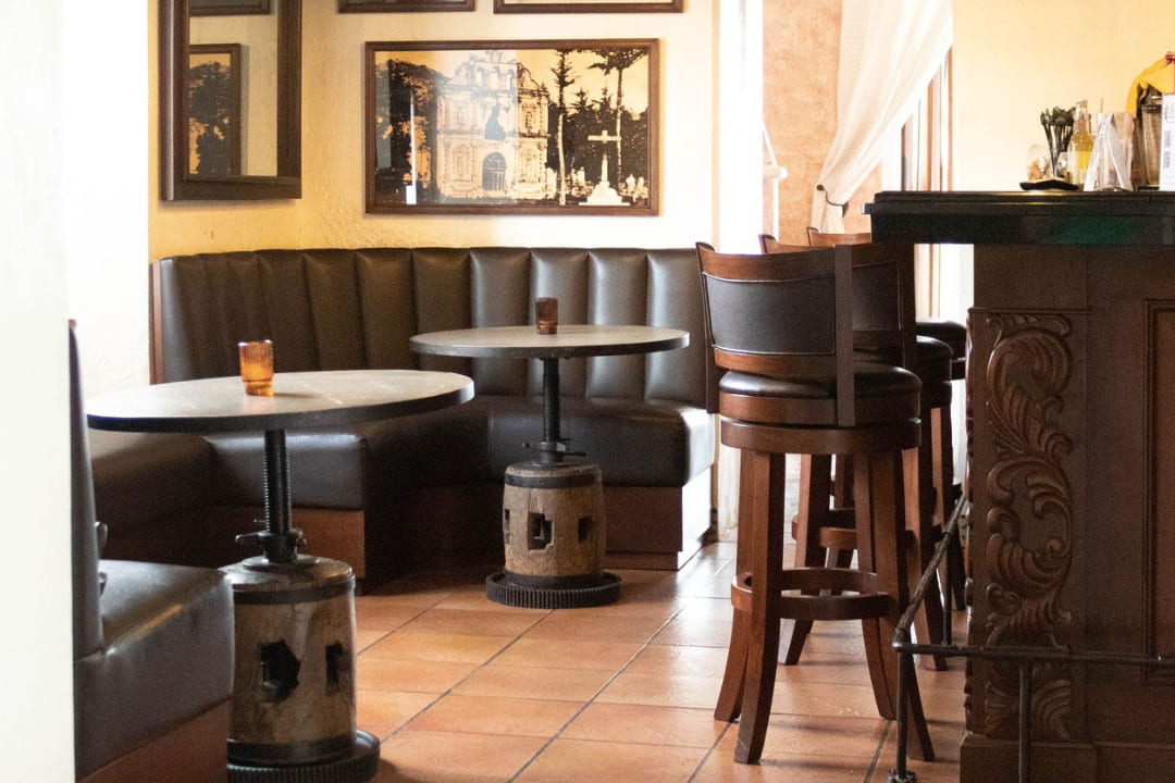 Hotel_Los_Pasos_bar_GL-1